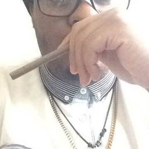 Meet your Posher, Troy